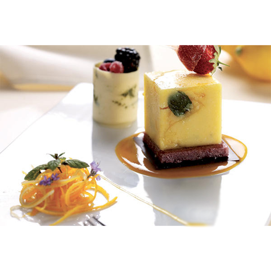 26.104.00.0065 Форма для приготовления пирожных cube 5 х 5 см силиконовая Silikomart  - Вид №2