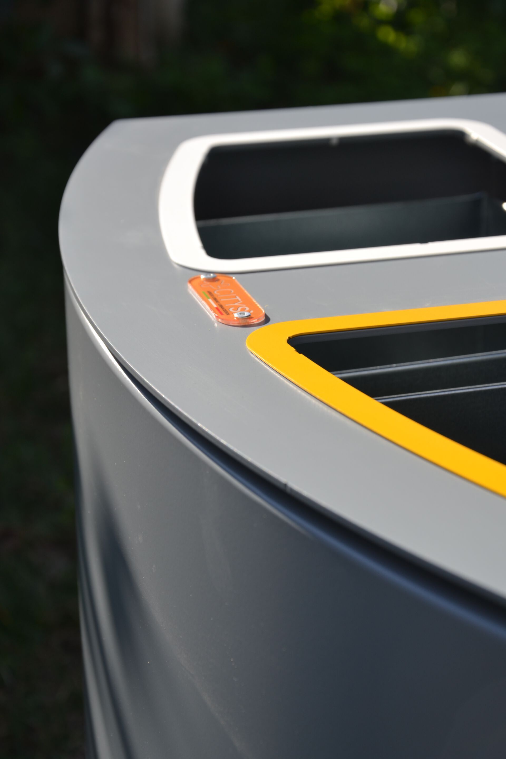 Стальная стойка для мусора с наружной крышкой для утилизации отходов CITYSì WINDOWS ARCH-00108681 - Вид №3