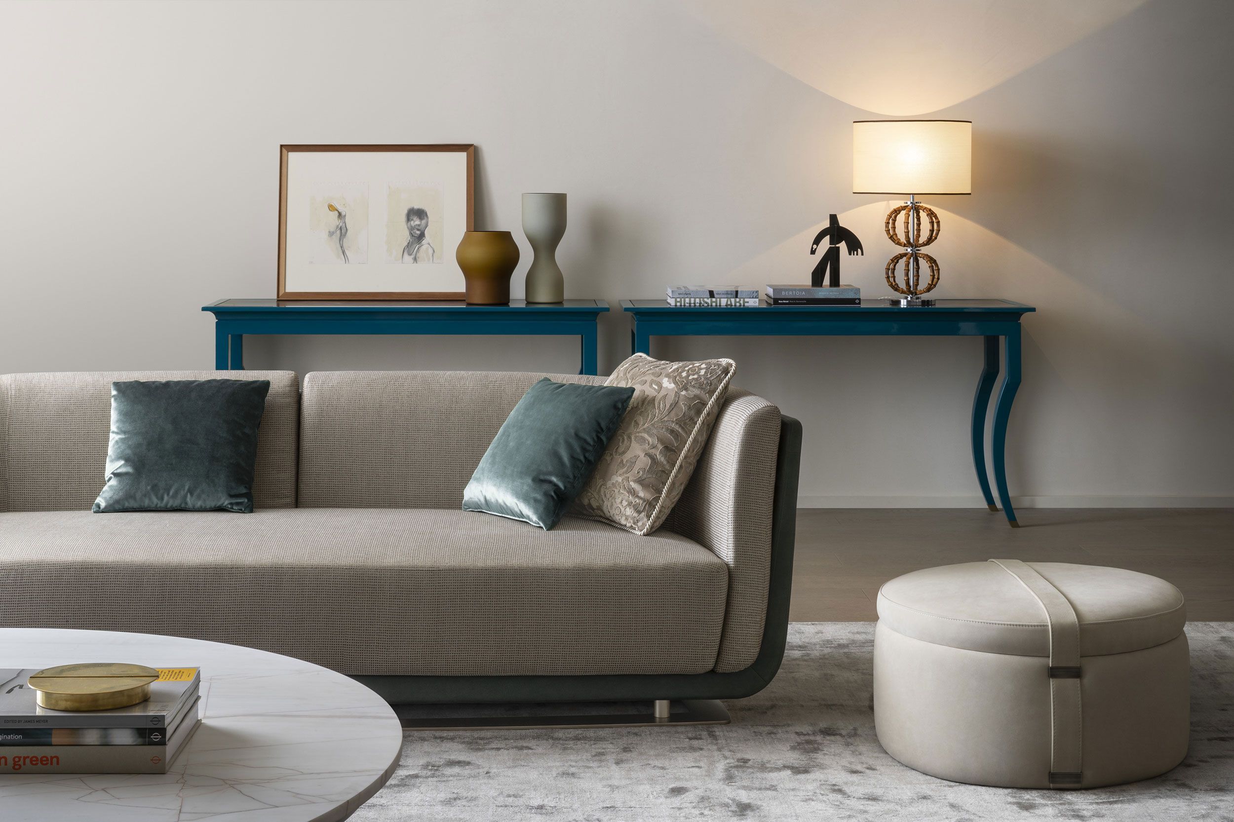 3-местный диван из ткани и кожи OAK New York Suite ARCH-00055388 - Вид №1