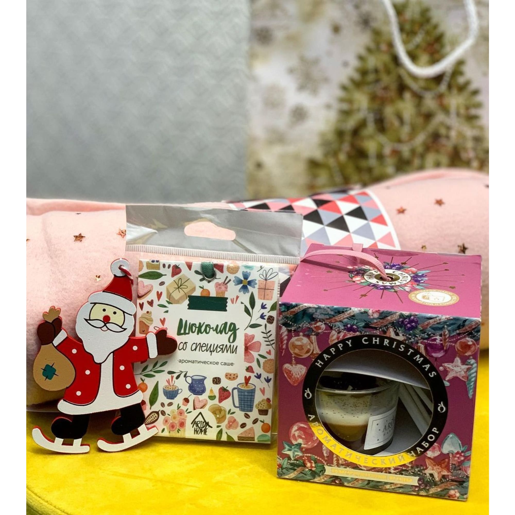 82801947 Пакет подарочный «Подарки под елкой» 26x32 см Santreyd  - Вид №1