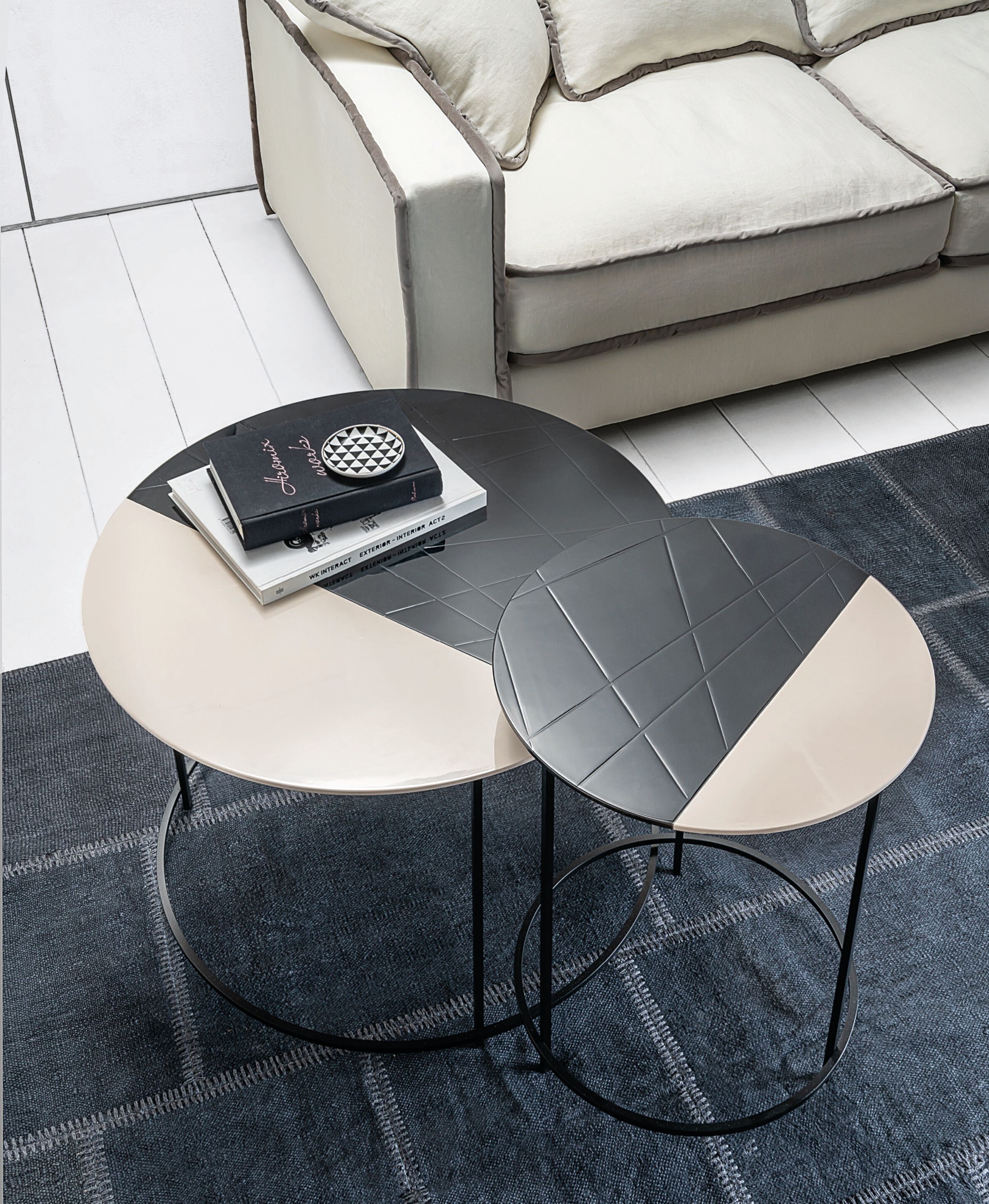 Журнальный столик с МДФ и барельефом и металлическим основанием Casamilano TWIST ARCH-00039395 - Вид №3