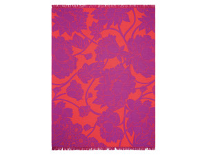 Жаккардовый плед с цветочными узорами