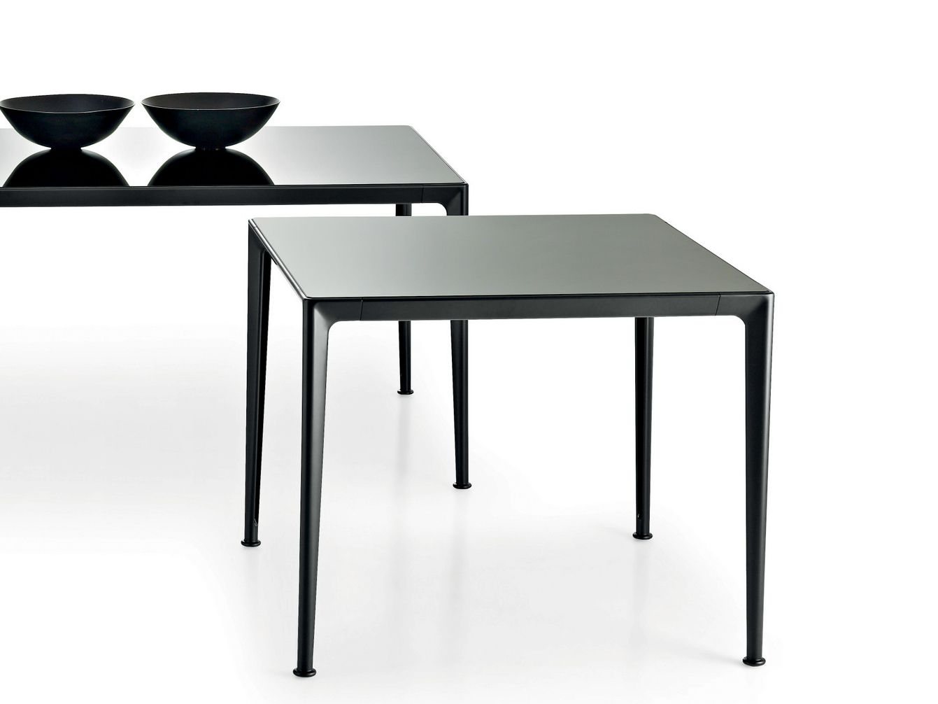 Стеклянный квадратный стол B&B Italia внутренний мирт ARCH-00088025