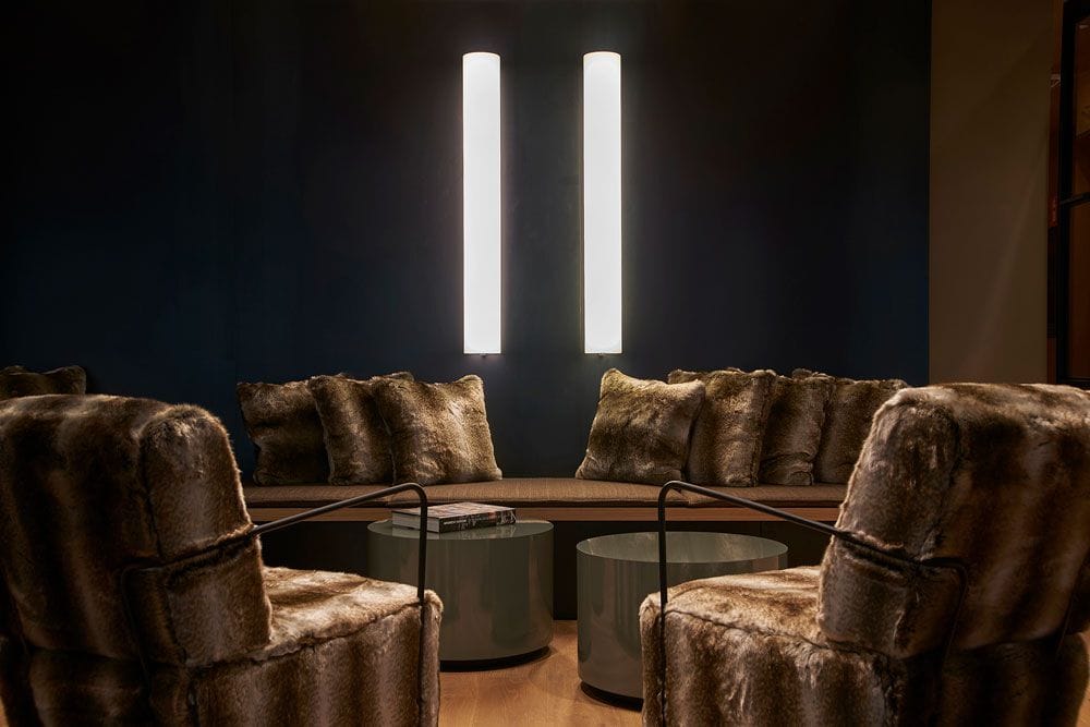 Журнальный столик из ламинированного стекла и металла Jover+Valls Antique Boutique-Luna ARCH-00073940 - Вид №2