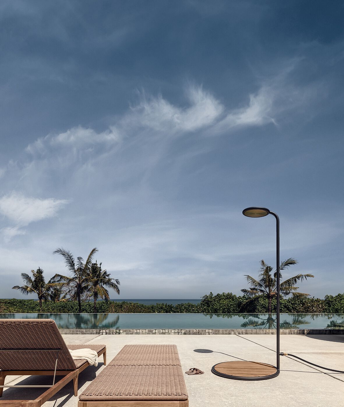 Алюминиевый и деревянный душ на открытом воздухе Gloster GARDEN SHOWER ARCH-00023452 - Вид №2