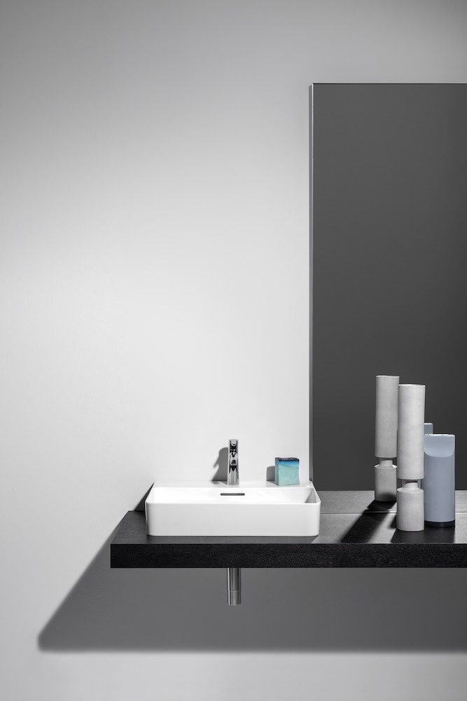 H8981910000001 Донный клапан с крышкой из материала SaphirKeramik LAUFEN PRO - Вид №2