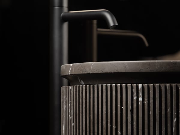 Отдельно стоящий круглый умывальник из мрамора Pietra Grey Inbani решетки ARCH-00034907 - Вид №7