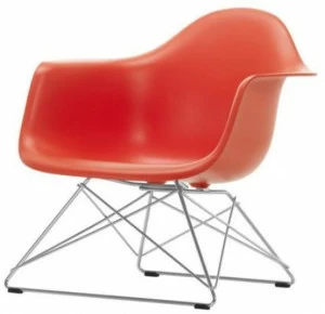 Кресло из полипропилена с подлокотниками Eames plastic chair