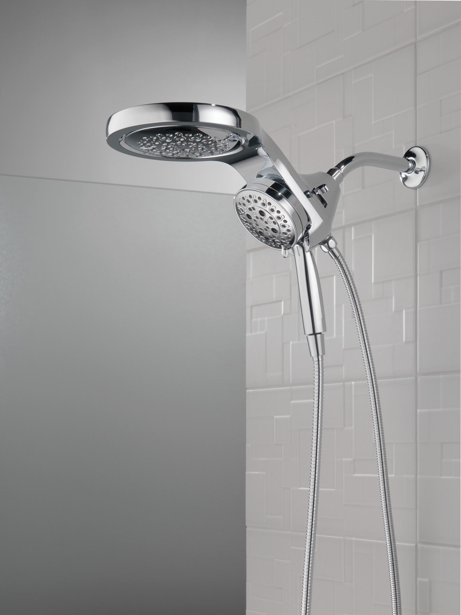 58680-25 HydroRain® H2Okinetic® 5-регулировочная душевая лейка два в одном Delta Faucet Universal Showering Хром  - Вид №19