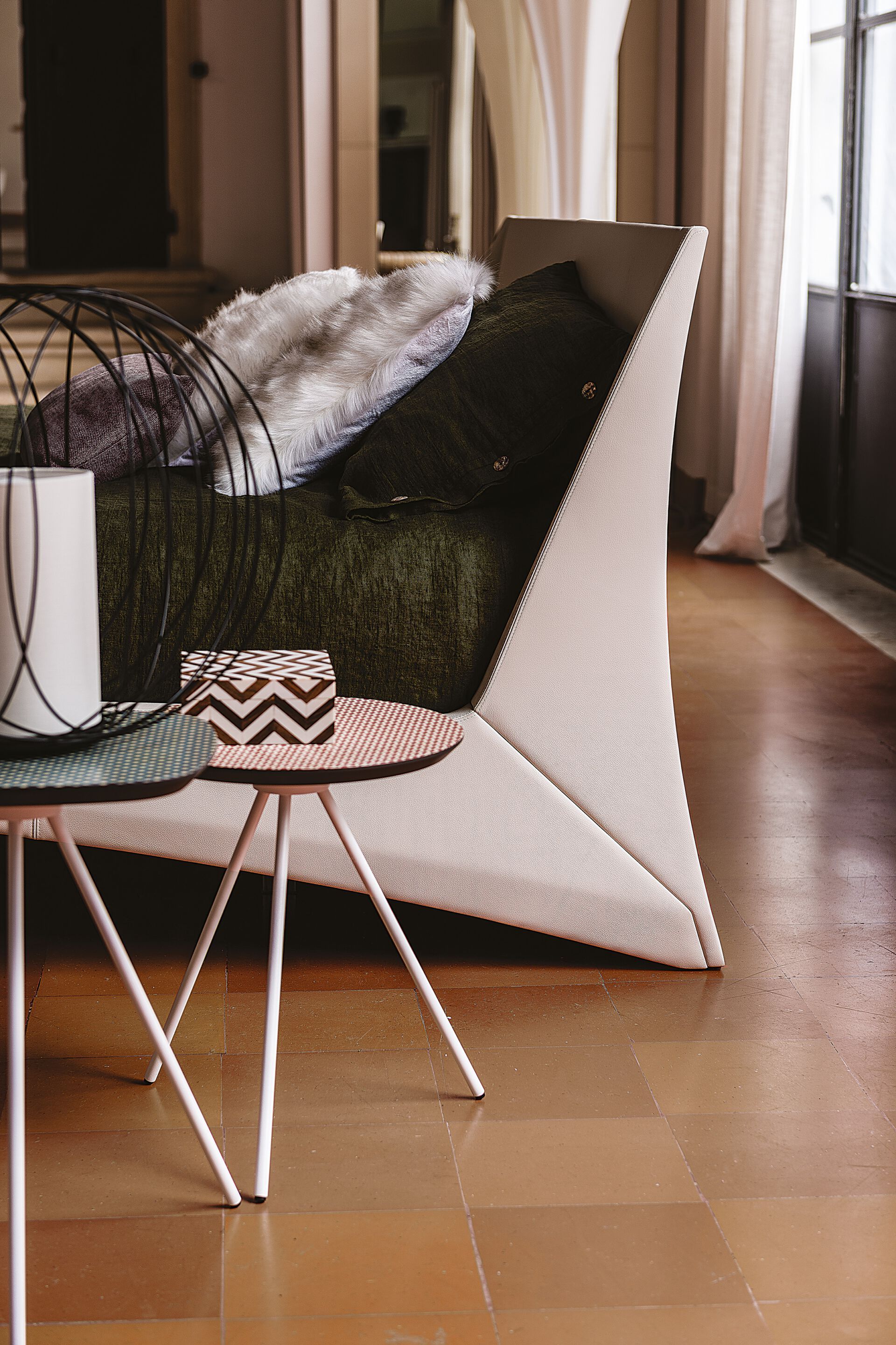 Кожаная двуспальная кровать Cattelan italia DYLAN ARCH-00148390 - Вид №3