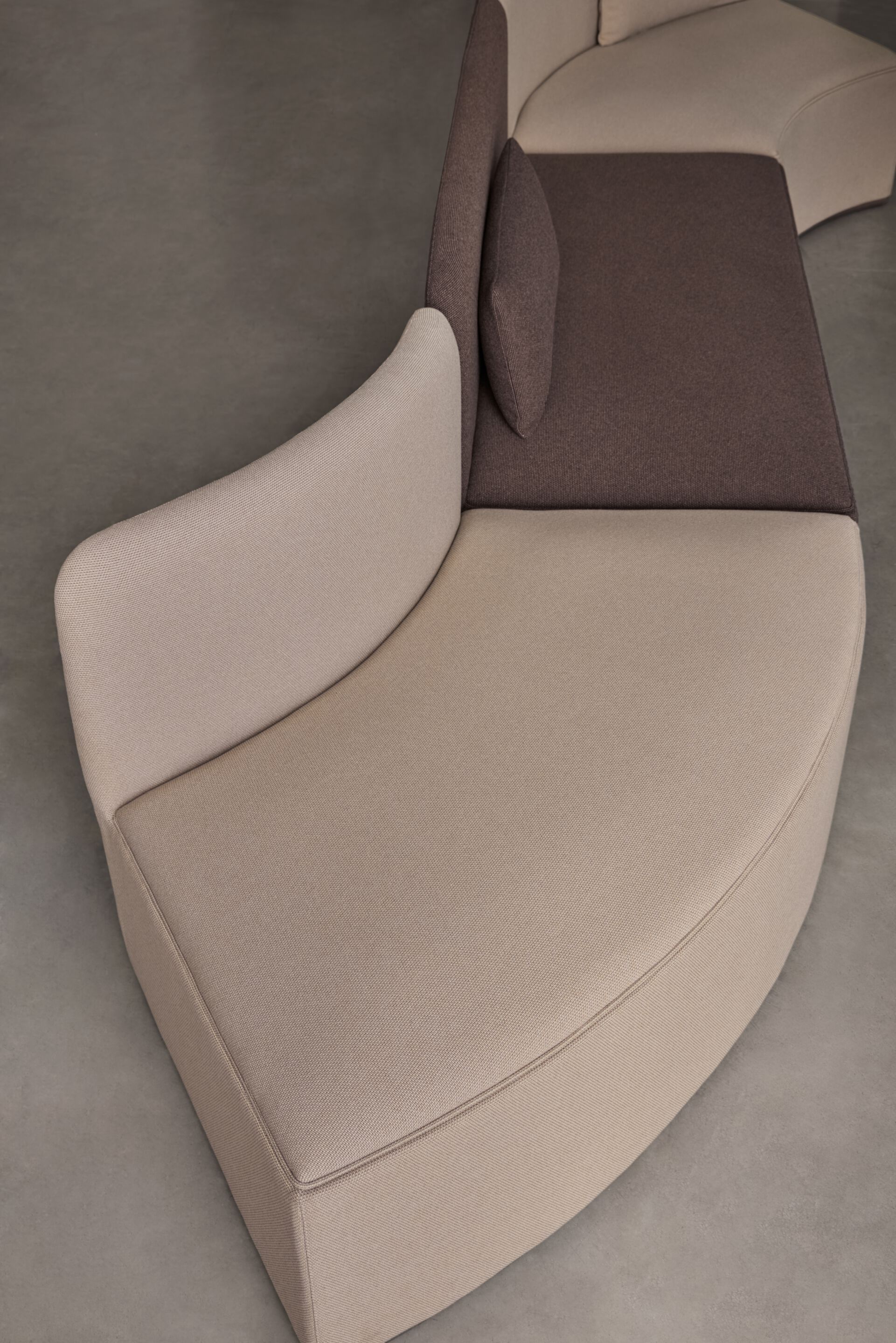 Модульный изогнутый диван из ткани Blasco&Vila Mant ARCH-00005706 - Вид №2