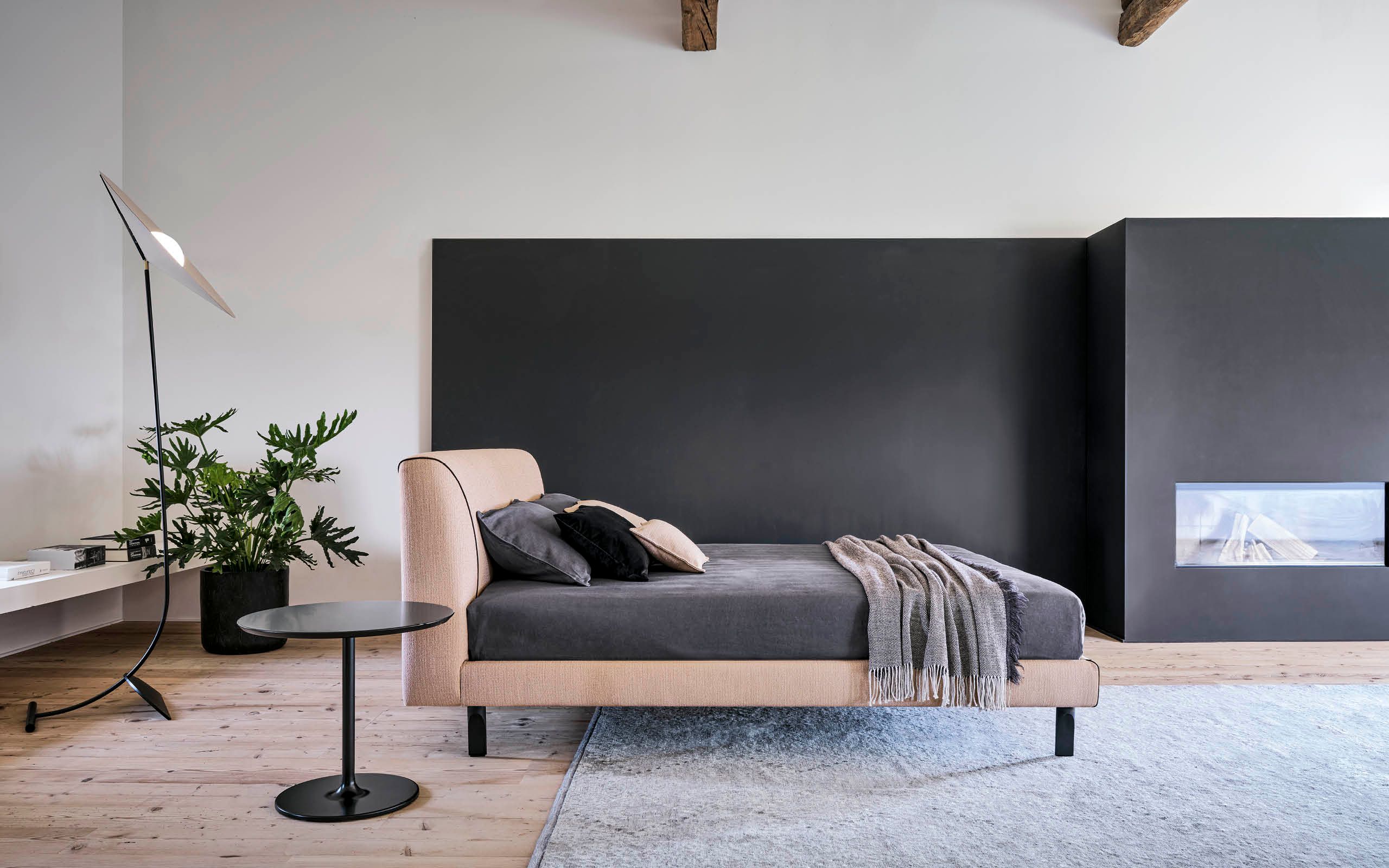 Двуспальная кровать с мягкой тканью Twils ISS ARCH-00085508 - Вид №10