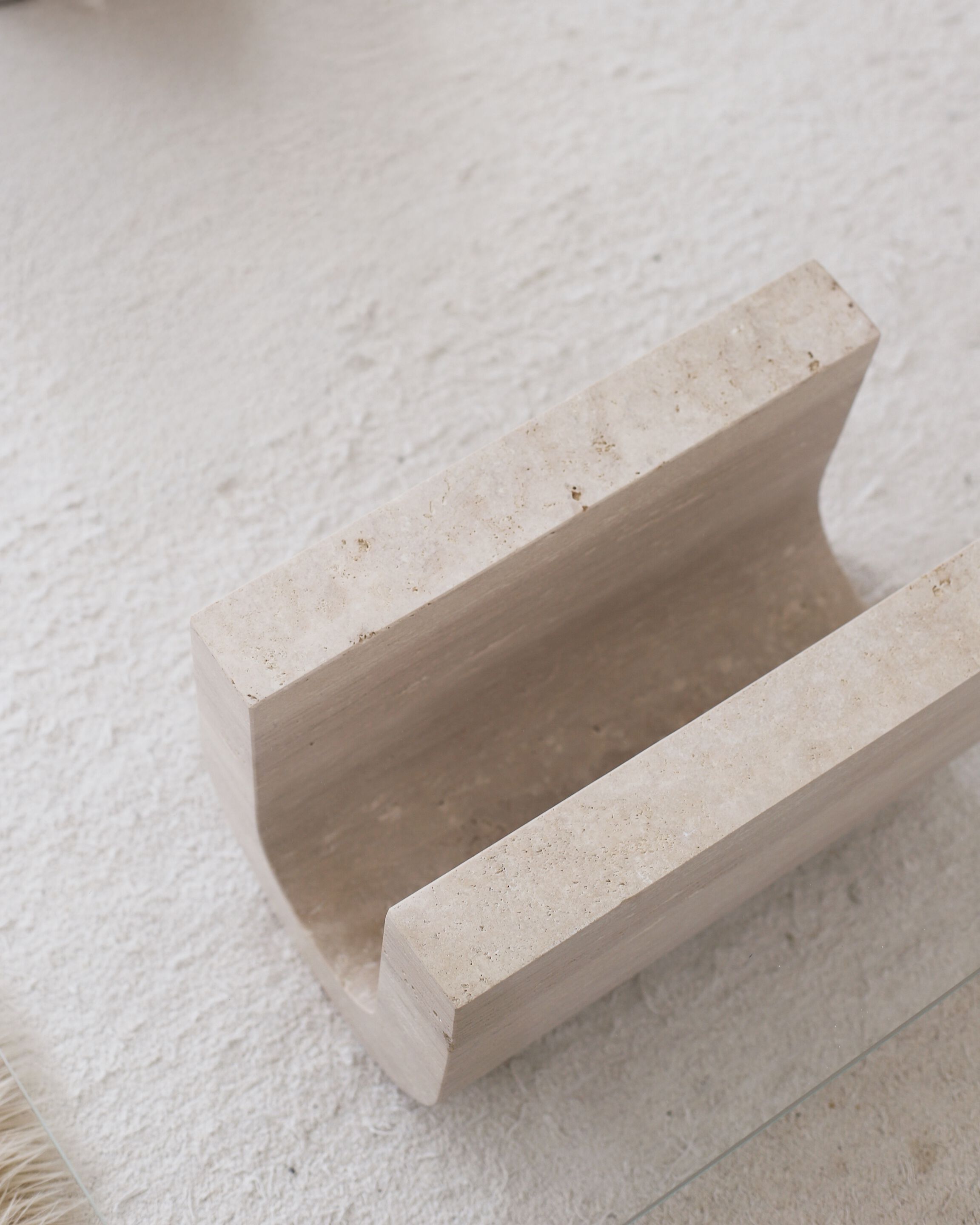 Низкий журнальный столик из травертина YET. Design Studio TONOZ ARCH-00140899 - Вид №4