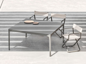Квадратный садовый стол из керамогранита