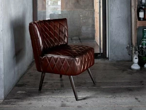 Devina Nais Стеганое кожаное кресло Cleveland