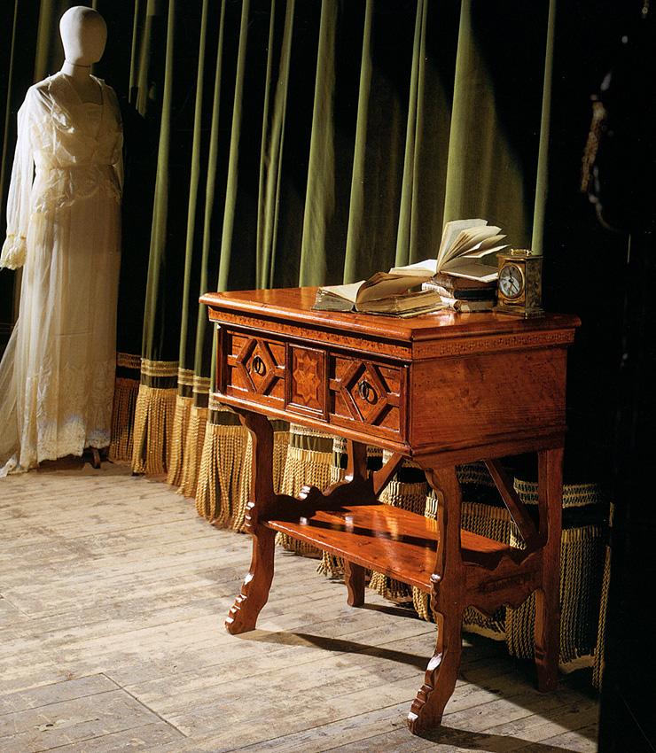 Консоль  ARTE BROTTO VA140 