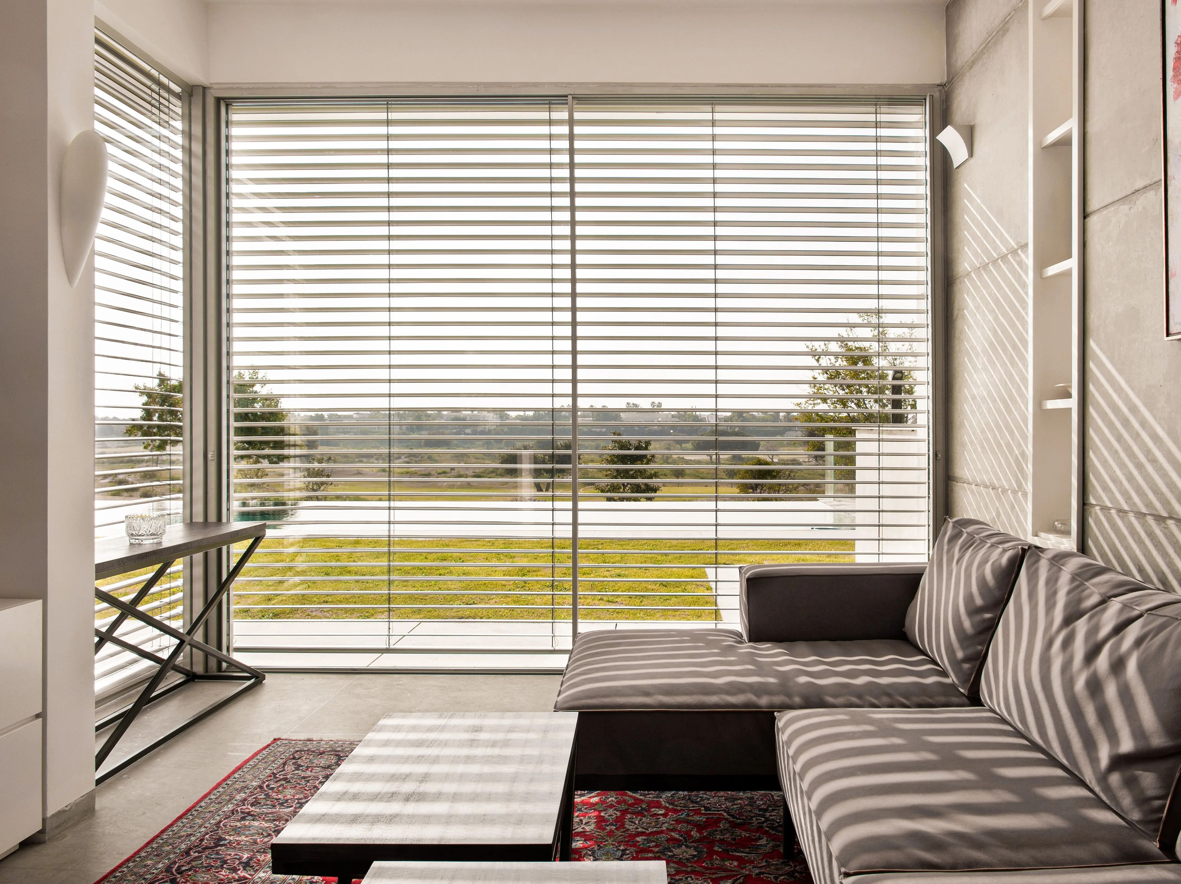 Экструдированный алюминиевый раздвижной поворотный шпиндель HELLA ARB 80 ARCH-00060603