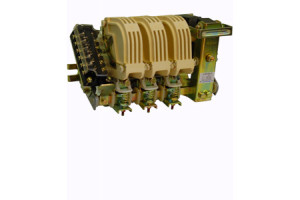15477248 Контактор КТ-5033 250А 220В аналог КТ-6033 88816 Электротехник