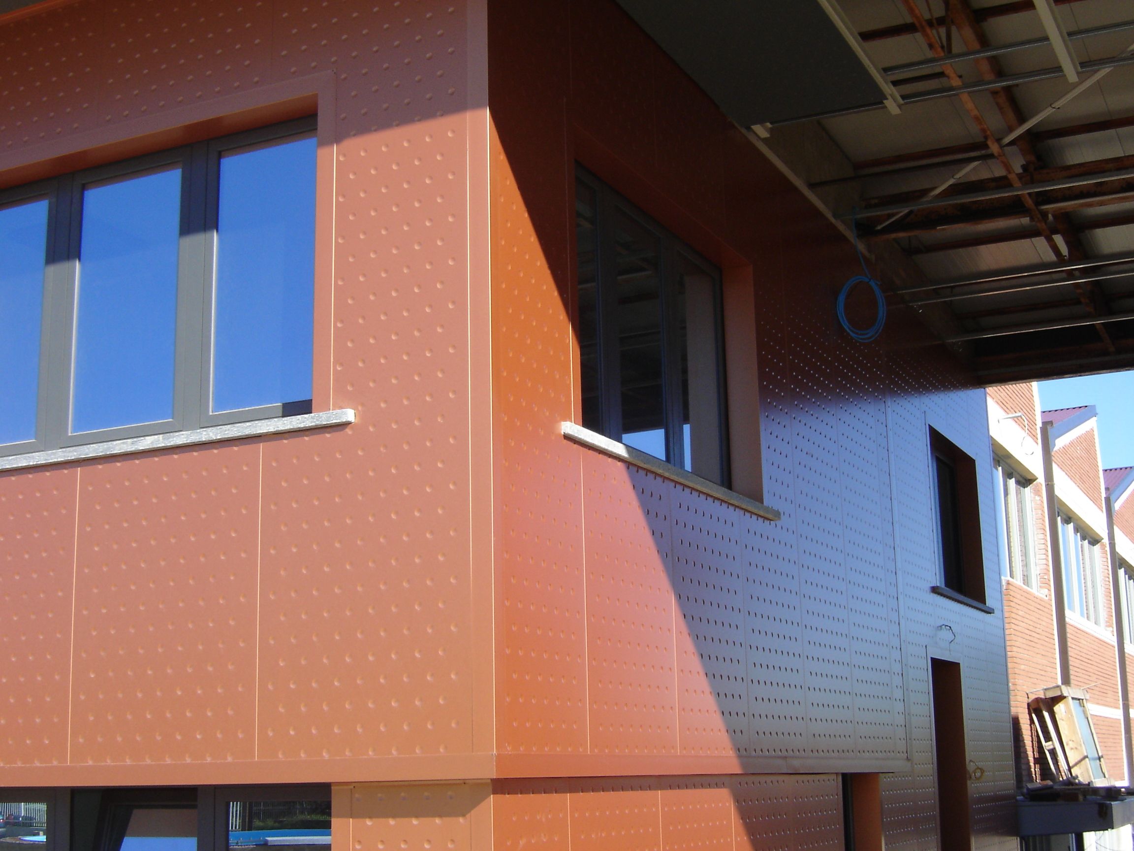 Изолированная металлическая панель для фасада ELCOM SYSTEM ТЕРМОПАРЕТЫ® ARCH-00063678 - Вид №54