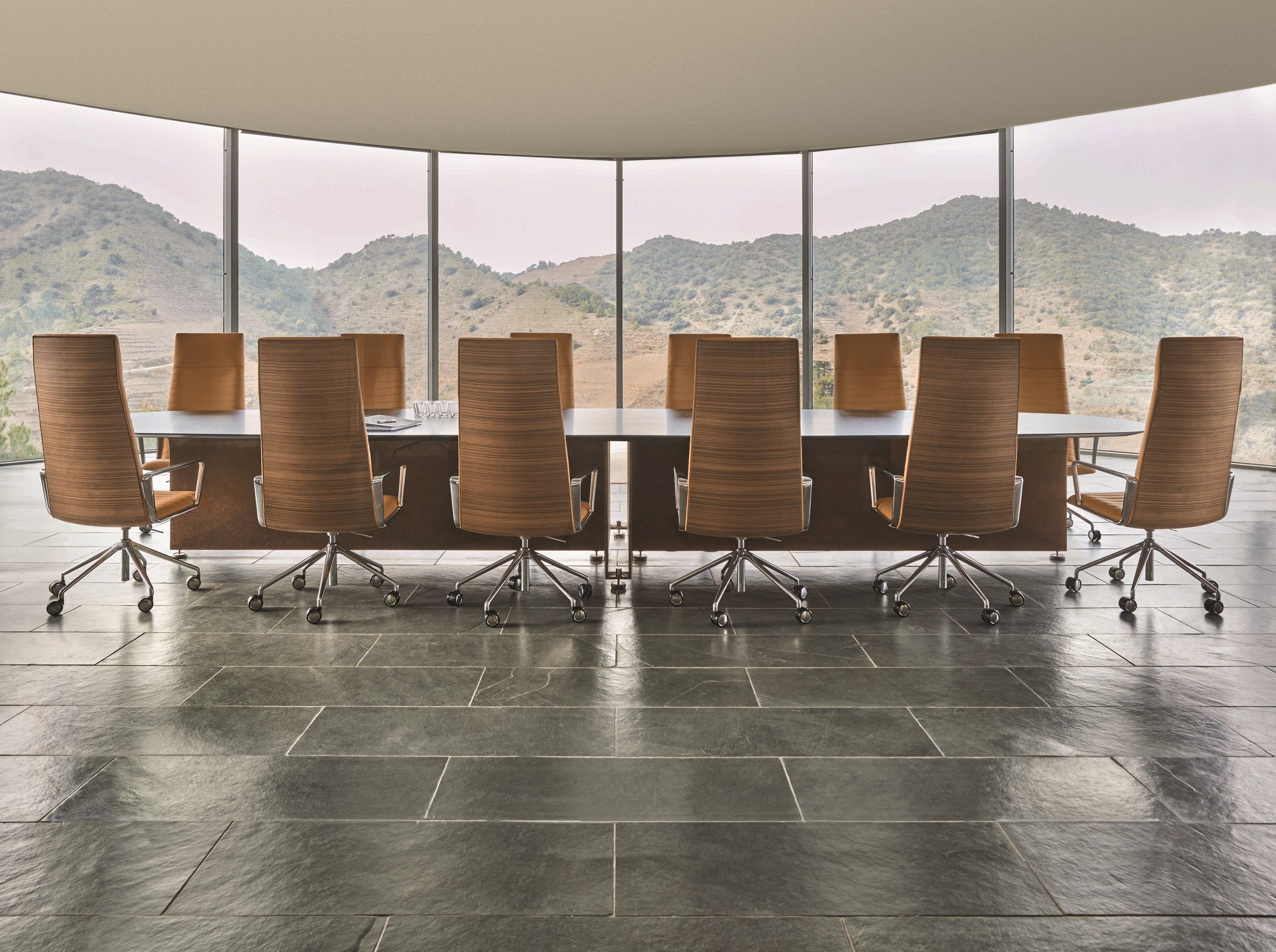 Кожаный офисный стул с высокой спинкой Andreu World Flex Executive ARCH-00030269 - Вид №1