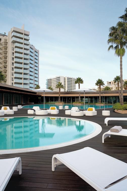 Подставка для ног / столик 52 морской текстиль песочный Manutti Moon Island MNST432 - Вид №13