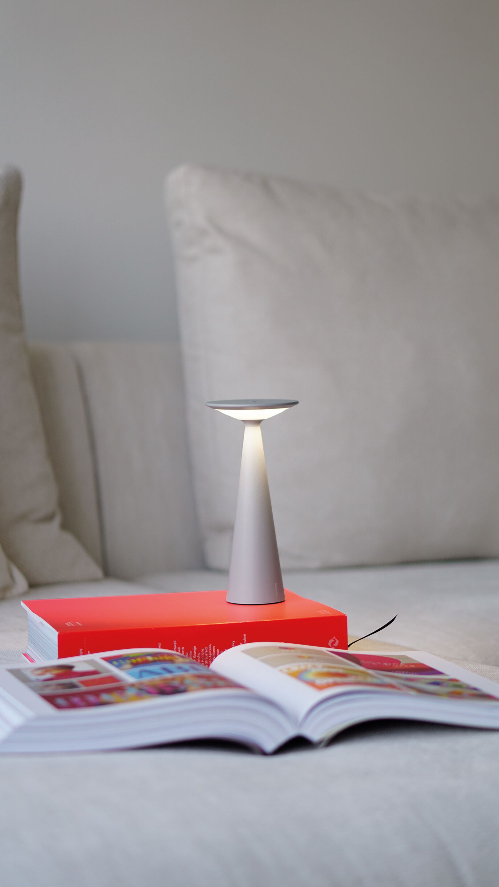 Алюминиевая аккумуляторная настольная лампа Zafferano DAMINA ARCH-00129759 - Вид №12