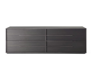 Деревянный шкаф с ящиками