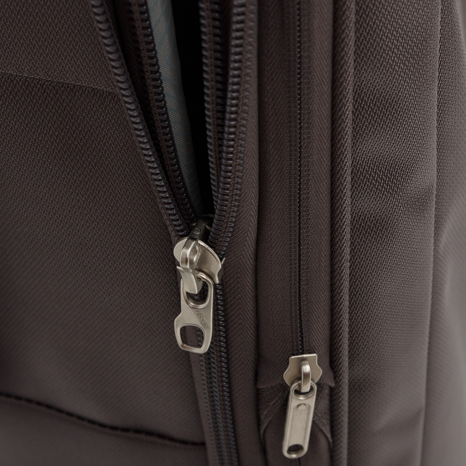 233821 26 Чемодан 233821 Spinner 77 Exp Delsey Flight Lite  - Вид №8