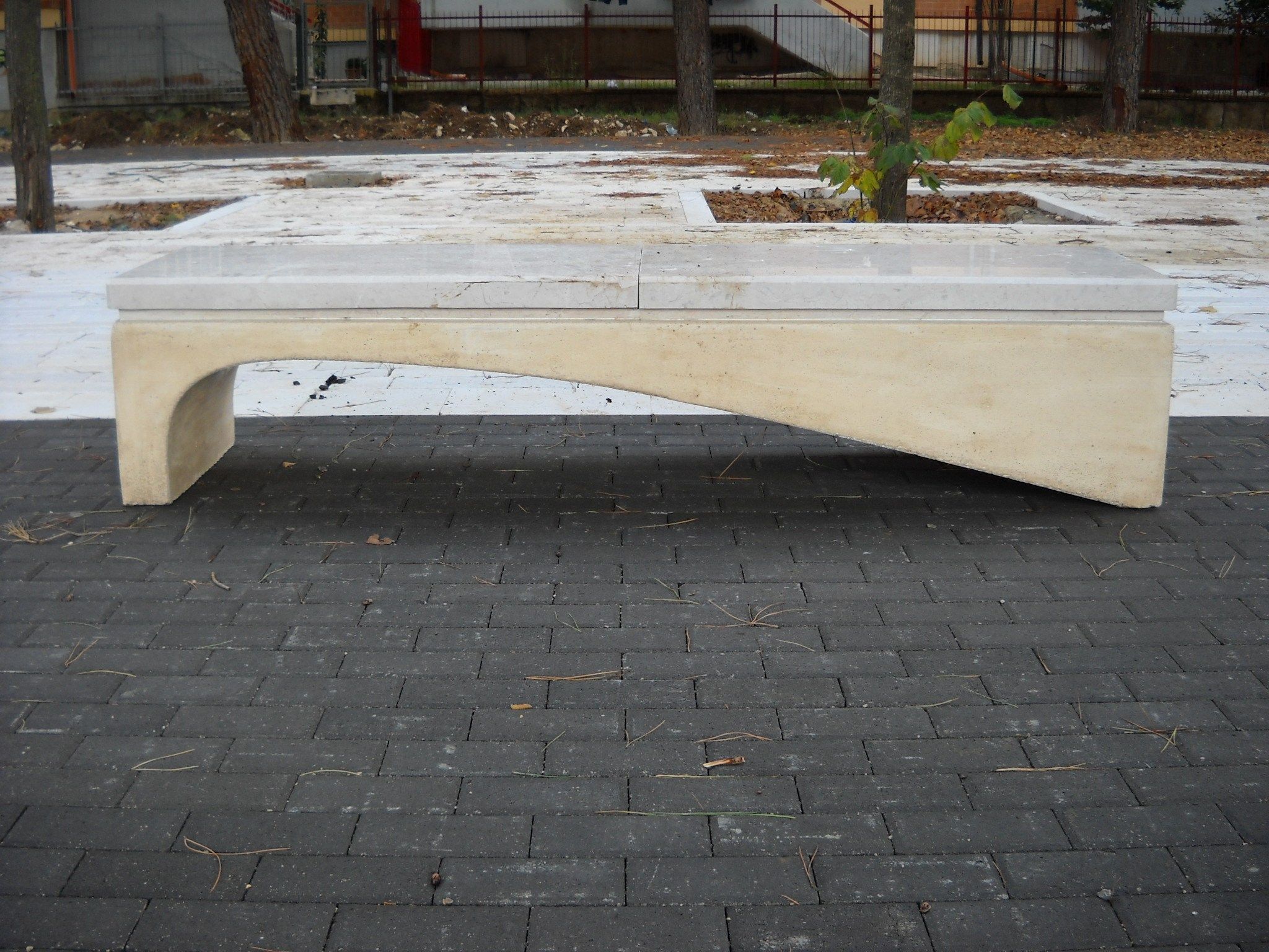 Реконструированная каменная скамья Viscio Urban Design волна ARCH-00101458 - Вид №6