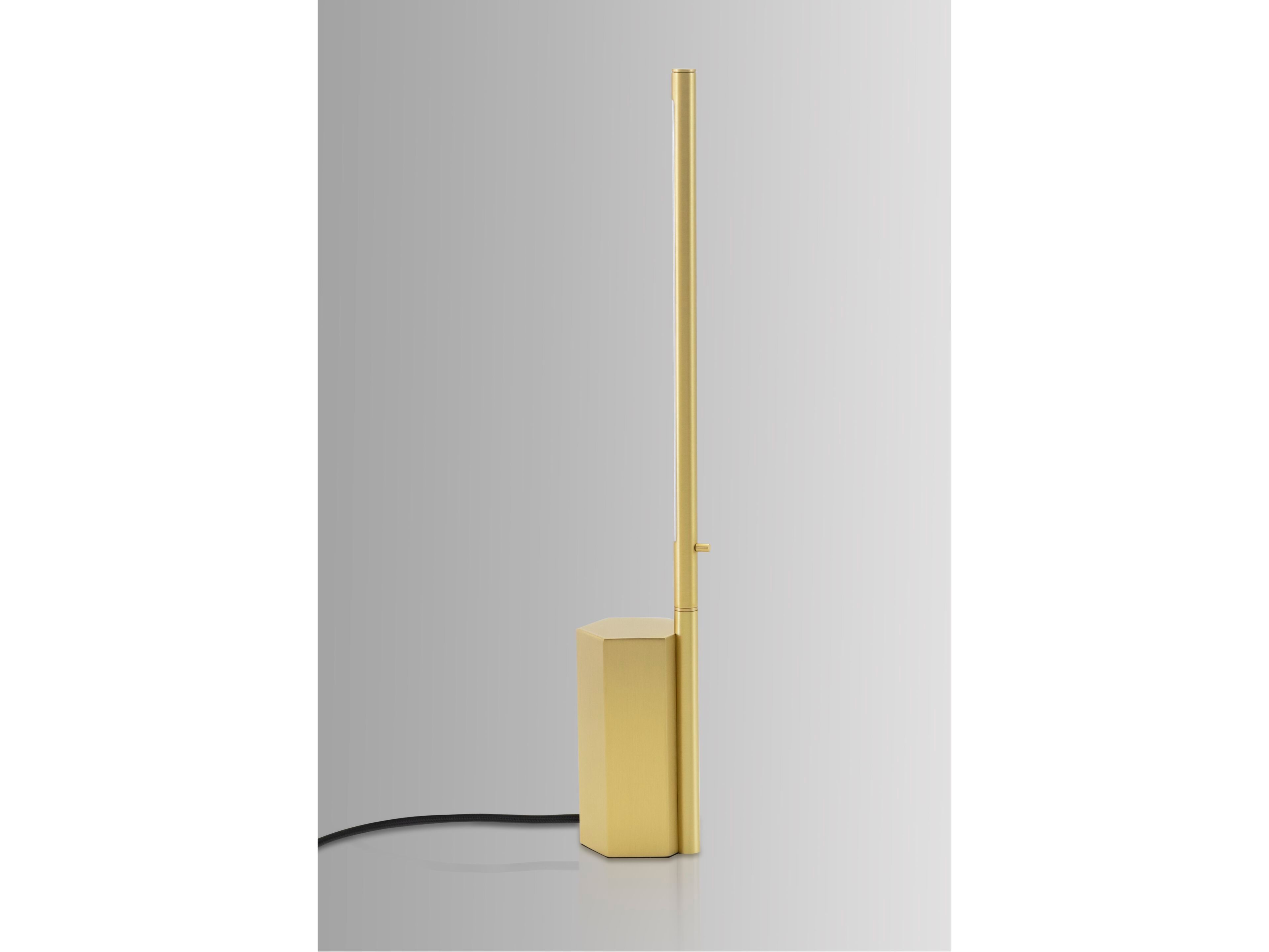 Латунная светодиодная настольная лампа CVL Luminaires ссылка ARCH-00151834 - Вид №1