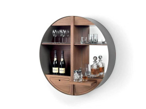 Деревянный барный шкаф