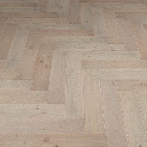 Паркет Ёлка Solidfloor Earth & Fire Пибл, Рисунок Ёлка Гевея Натур с брашью (Текстурированная) 600х120 мм 1158132 - Вид №1