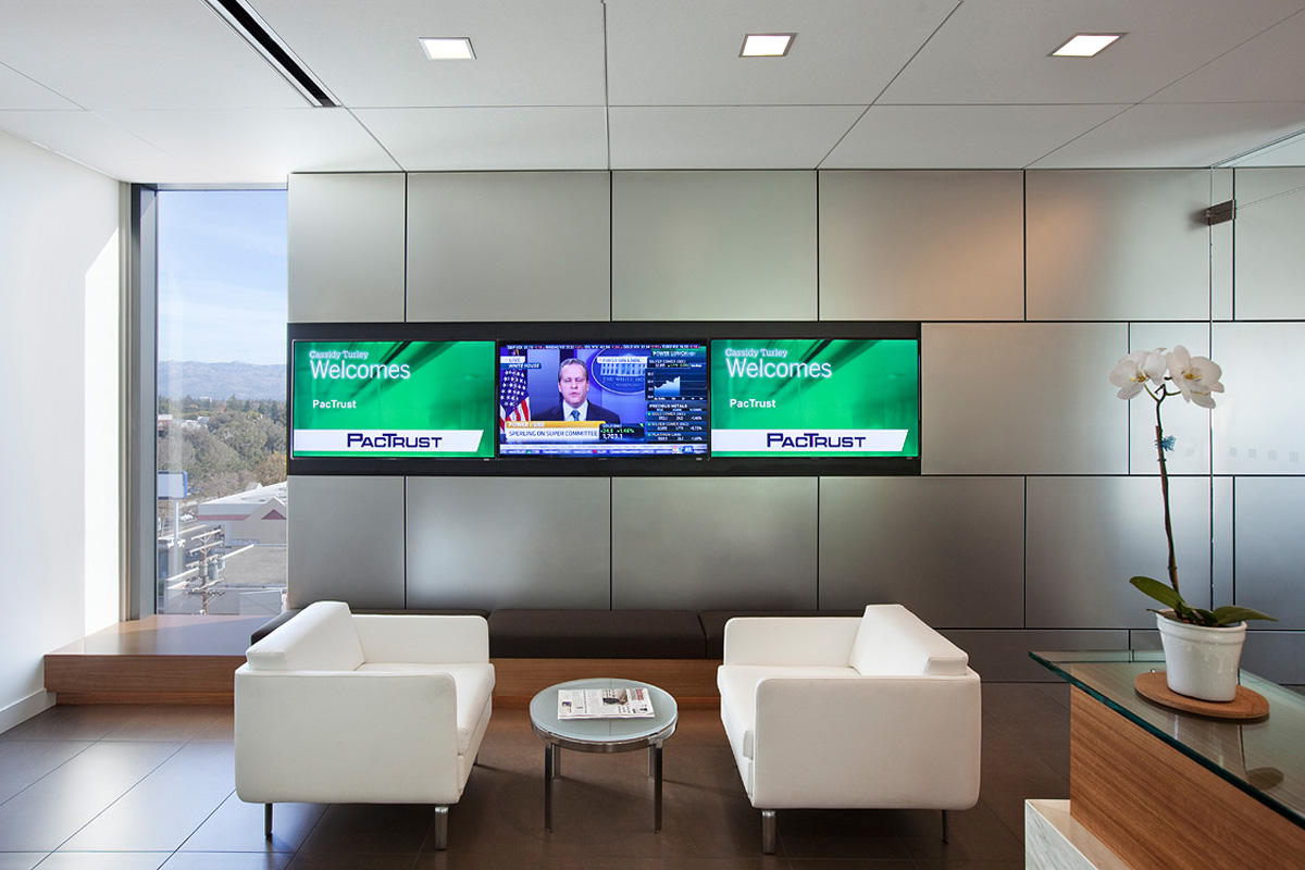 FSRT670 Система облицовки стен Levele глухими панелями; вставки в стекле vivispectra Spectra с индивидуальной прослойкой изображения и стандартной отделкой в ​​общенациональной детской больнице - исследовательский корпус iii, колумбус, штат Огайо Forms-su Forms-surfaces  - Вид №6