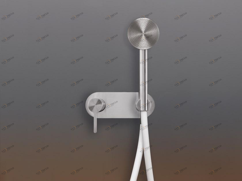 Ceadesign Настенный смеситель для ванны / душа с ручным душем Innovo Inv 52y