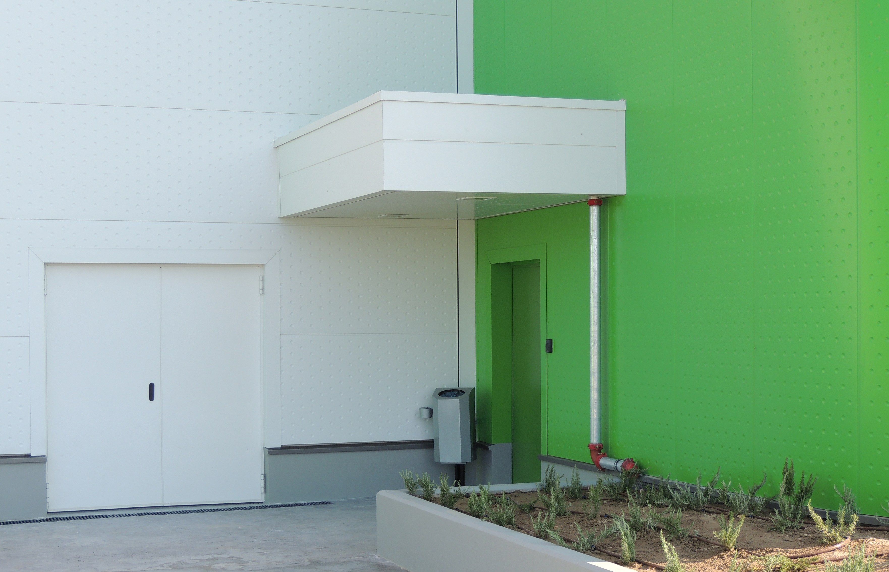 Изолированная металлическая панель для фасада ELCOM SYSTEM ТЕРМОПАРЕТЫ® ARCH-00063678 - Вид №81