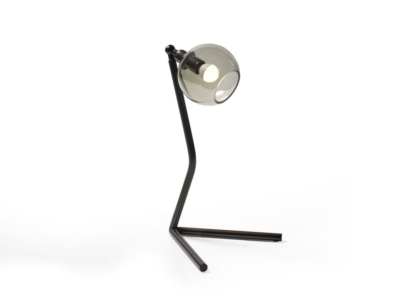 Светодиодная настольная лампа из металла и стекла RIVATELIER Stuart ARCH-00058897