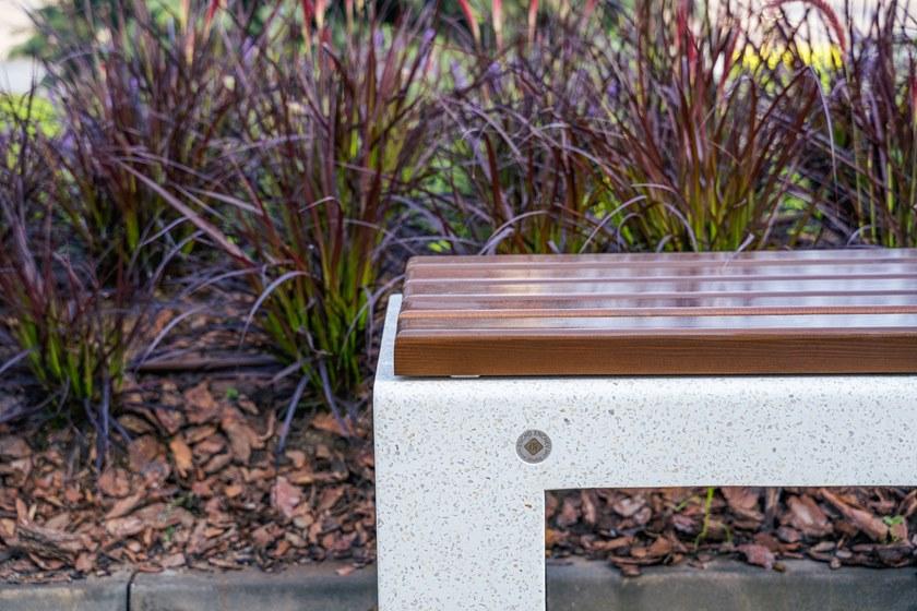 ENCHO ENCHEV - ETE Скамейка из бетона и дерева без спинки sun-id-1436545 - Вид №9