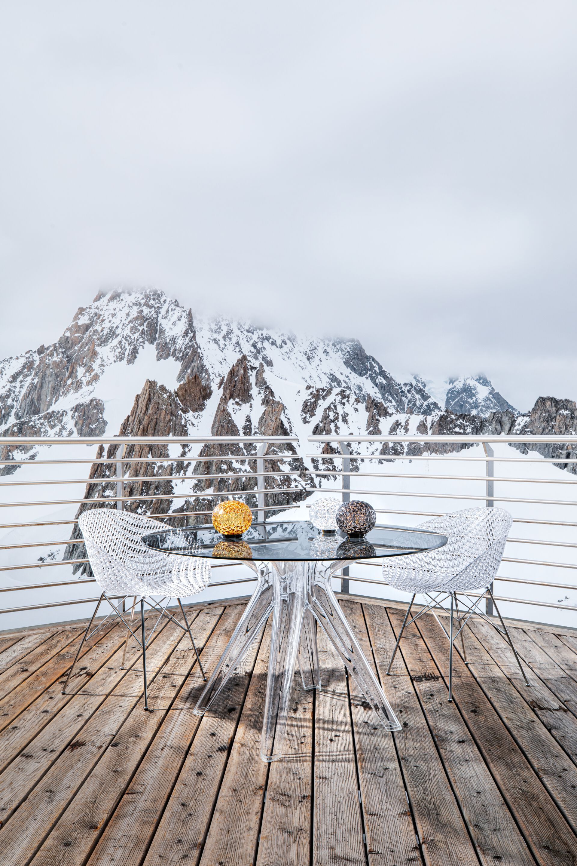 Круглый стол из хрусталя и инженерного пластика Kartell SIR GIO ARCH-00106990 - Вид №2