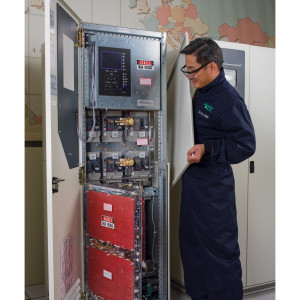 WPMV-US-25 (1) дополнительный выезд для контрактного профилактического обслуживания (1) статического переключателя Upsilon на 160–250 А Schneider Electric