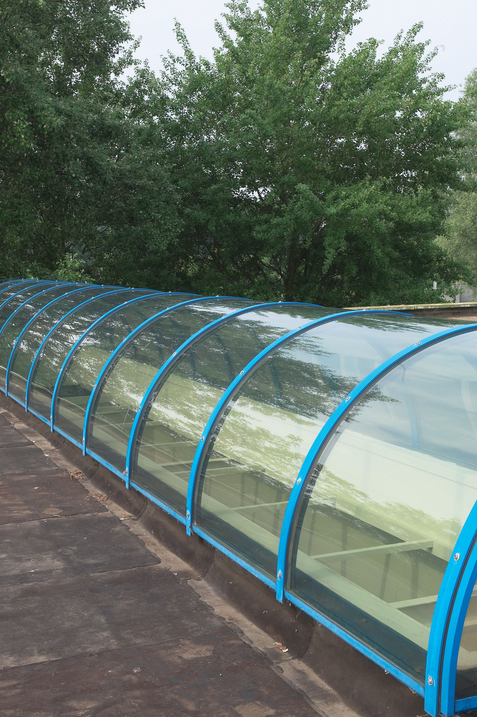 Поликарбонатный лист с солнечным управлением Polyvantis LEXAN™ THERMOCLEAR™ ARCH-00071149 - Вид №2