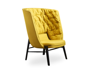 Кресло с высокой спинкой