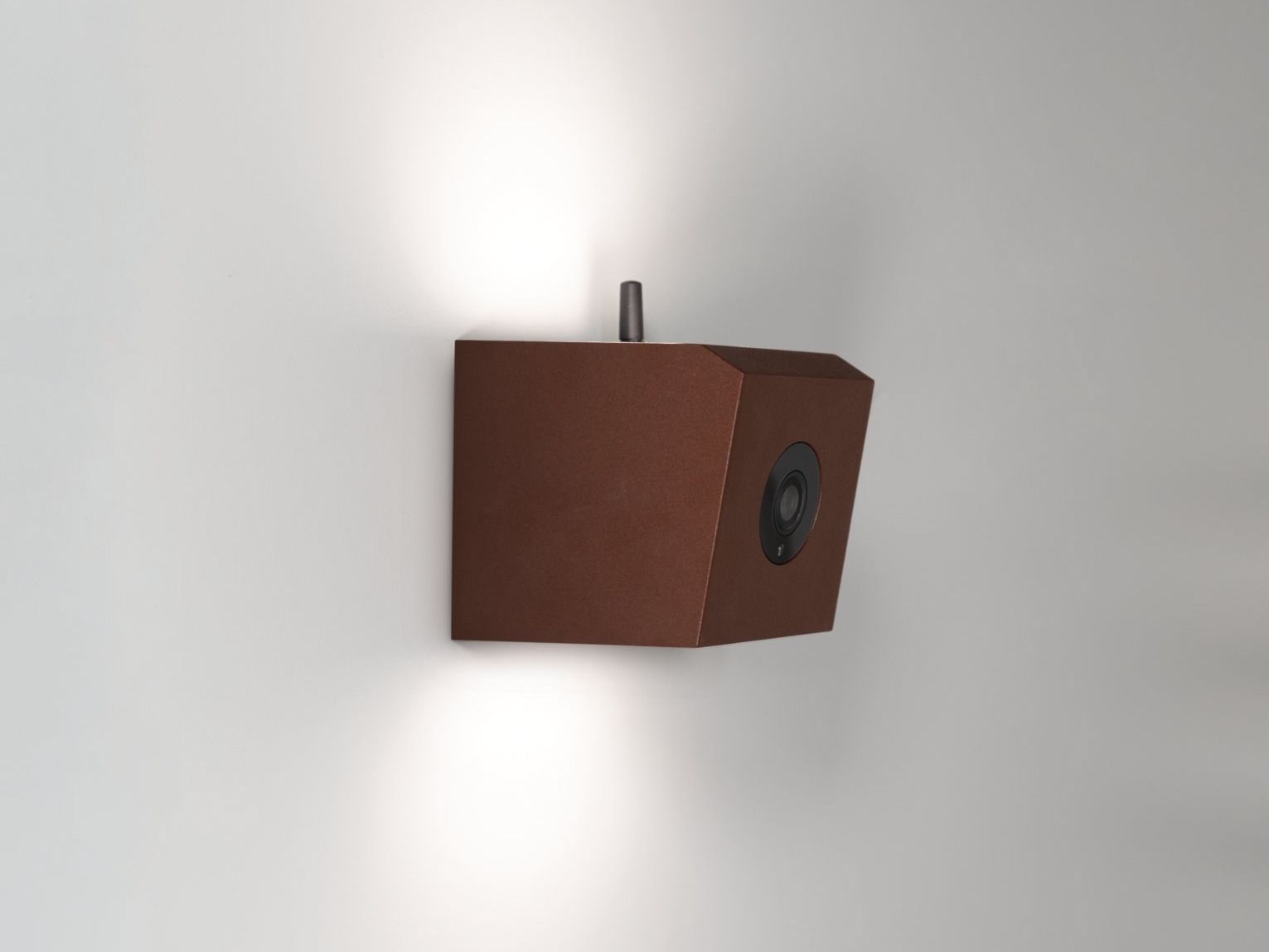 Настенный светильник с прямым и непрямым освещением с камерой Zafferano See You ARCH-00132778