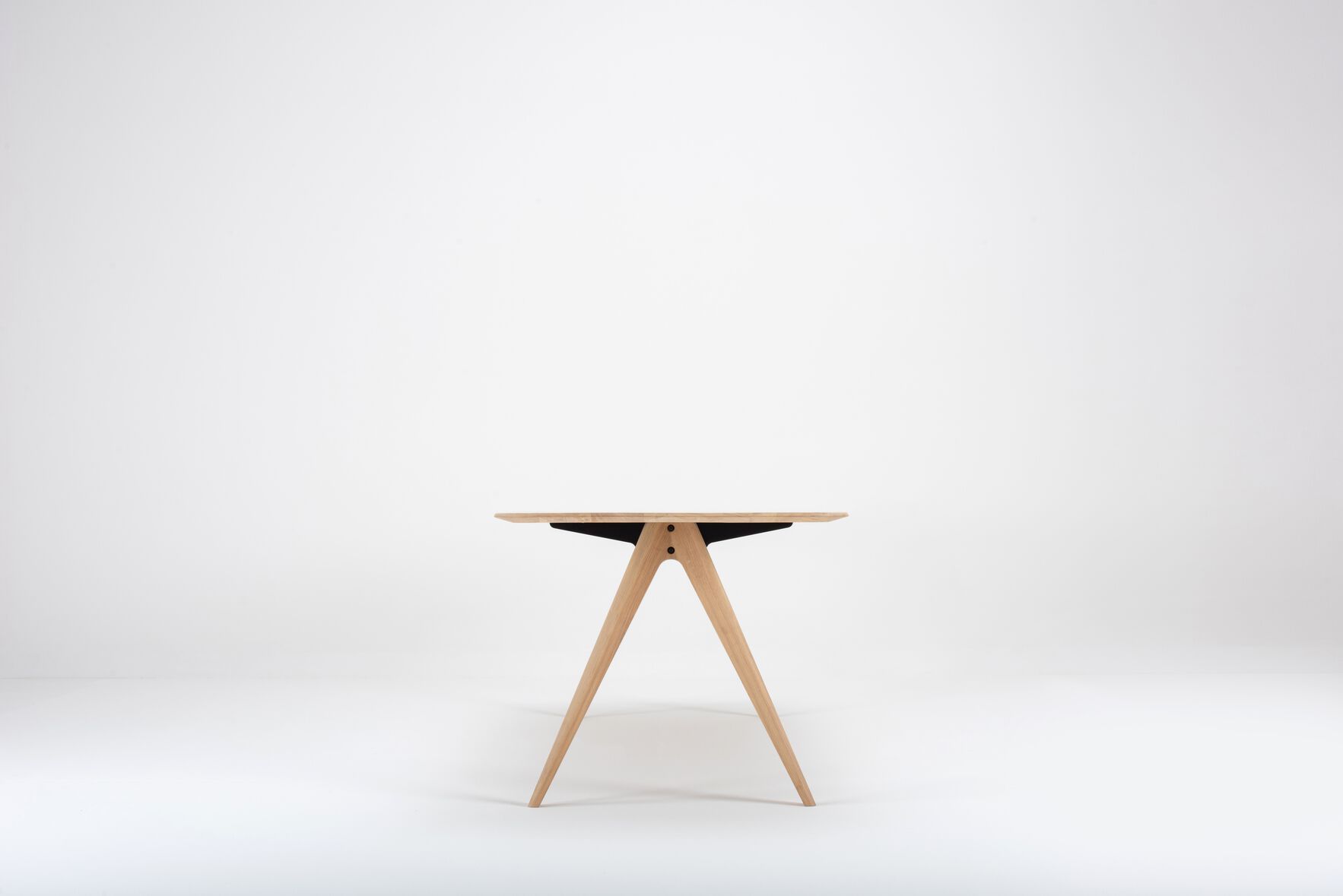 Прямоугольный дубовый стол Gazzda Ava ARCH-00093703 - Вид №13