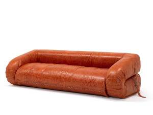 Кожаный диван-кровать