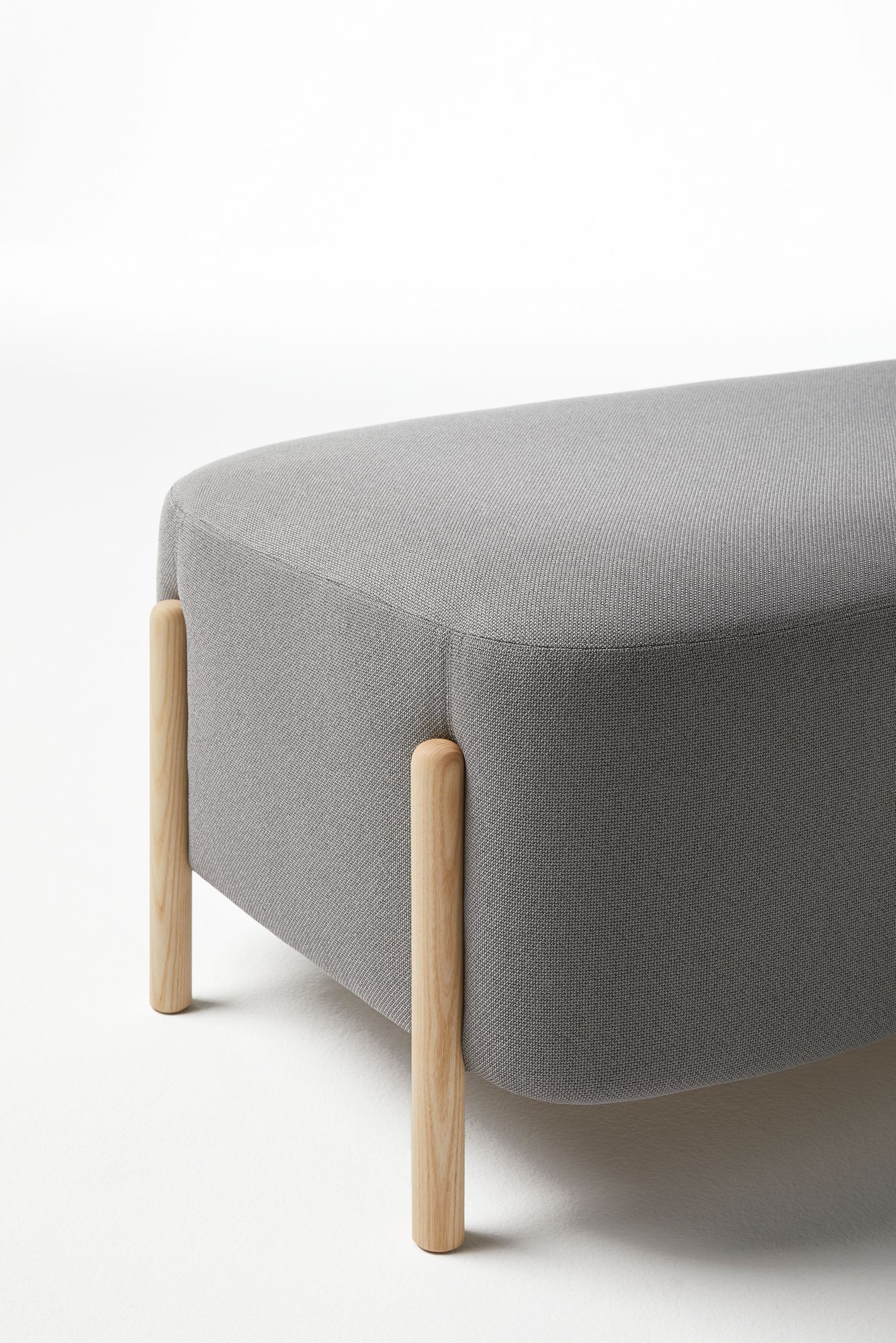 Мягкая скамейка из ткани Blasco&Vila RC Wood ARCH-00010880 - Вид №1