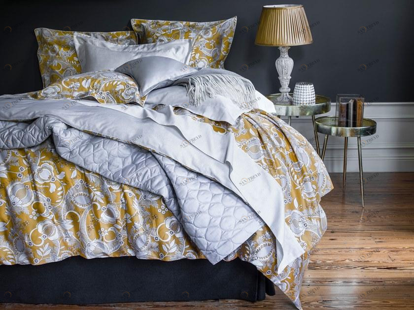 Alexandre Turpault Постельное белье из хлопкового дамаска с двусторонним принтом Mogador sun-id-1440461