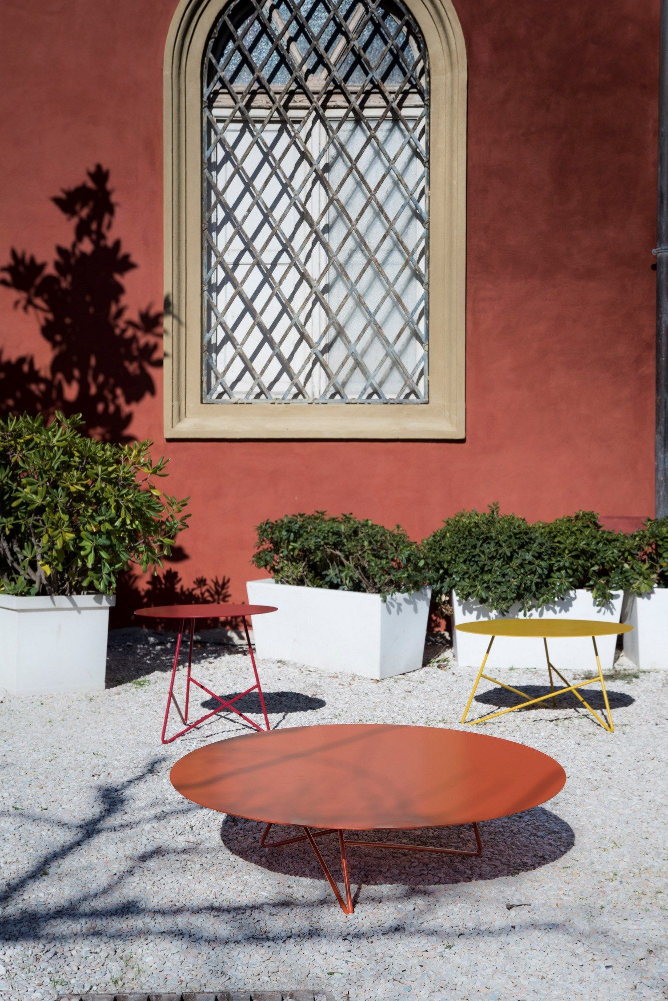 Круглый металлический садовый журнальный столик MEMEDESIGN ERMIONE OUTDOOR ARCH-00117548 - Вид №4