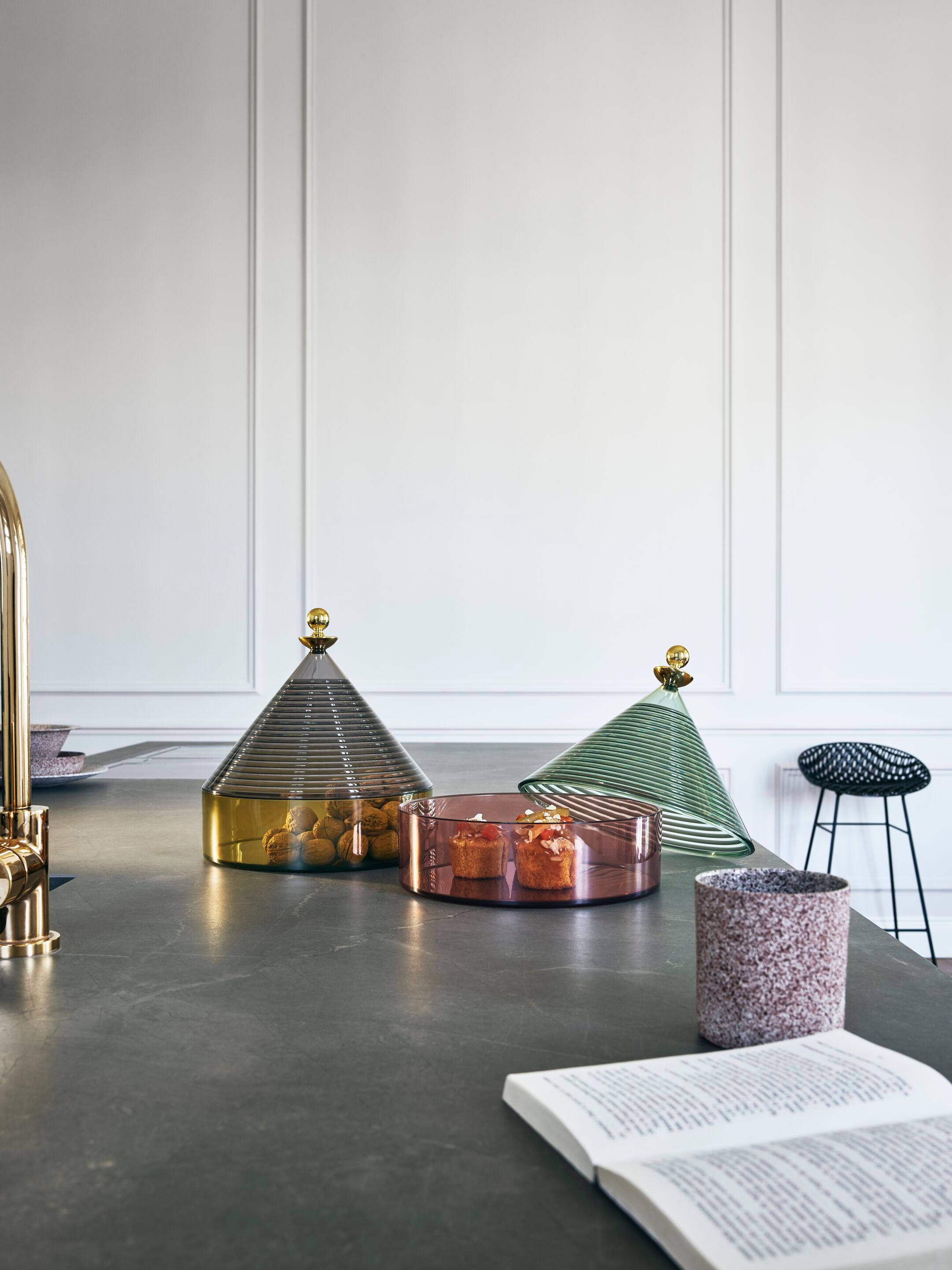 Центральная часть / контейнер из инженерного пластика Kartell TRULLO ARCH-00121426 - Вид №1