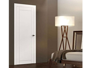 Лакированная распашная дверь