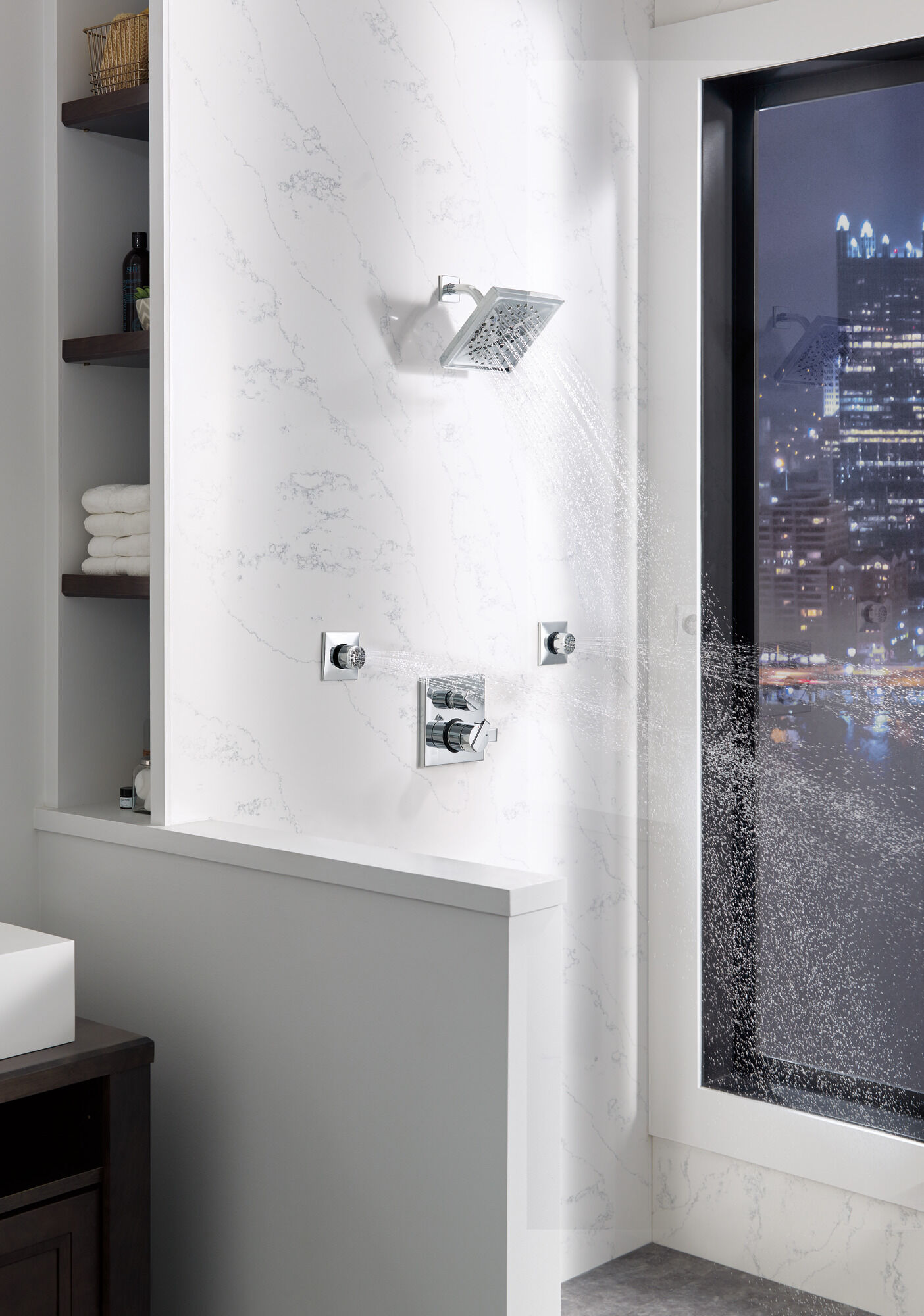 T27867 Трим клапана Angular Modern Monitor® серии 17 со встроенным дивертором на 3 положения Delta Faucet Delta Хром - Вид №3